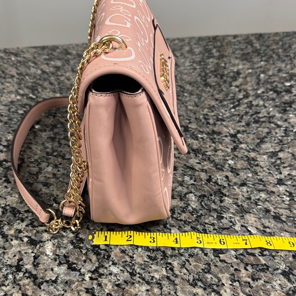 GUESS Blush Logo Chain Shoulder Bag EUC - Picture 11 of 16